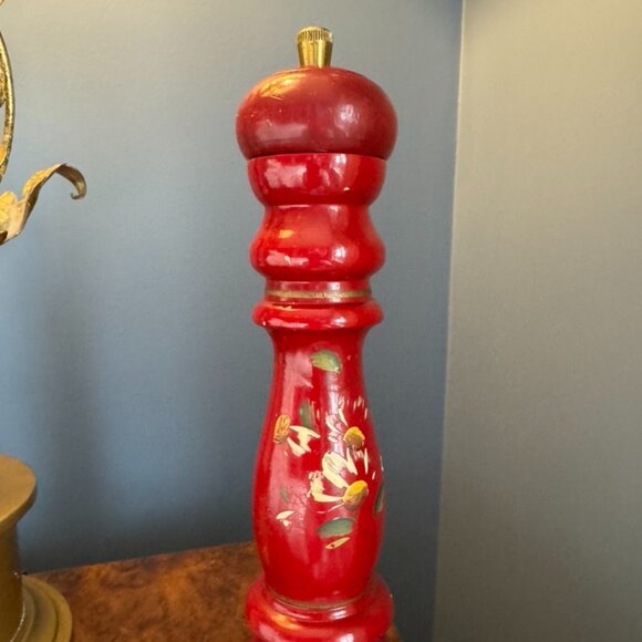 Vintage Zassenhaus Red Floral Pepper Mill - Picture 2 of 11